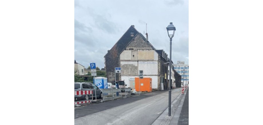 Baustelle zur Vorbereitung der neuen Hochgarage freigelegt